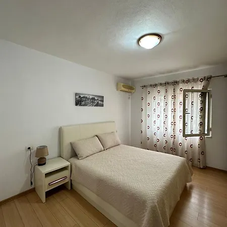 Apartmán Blloku Family *